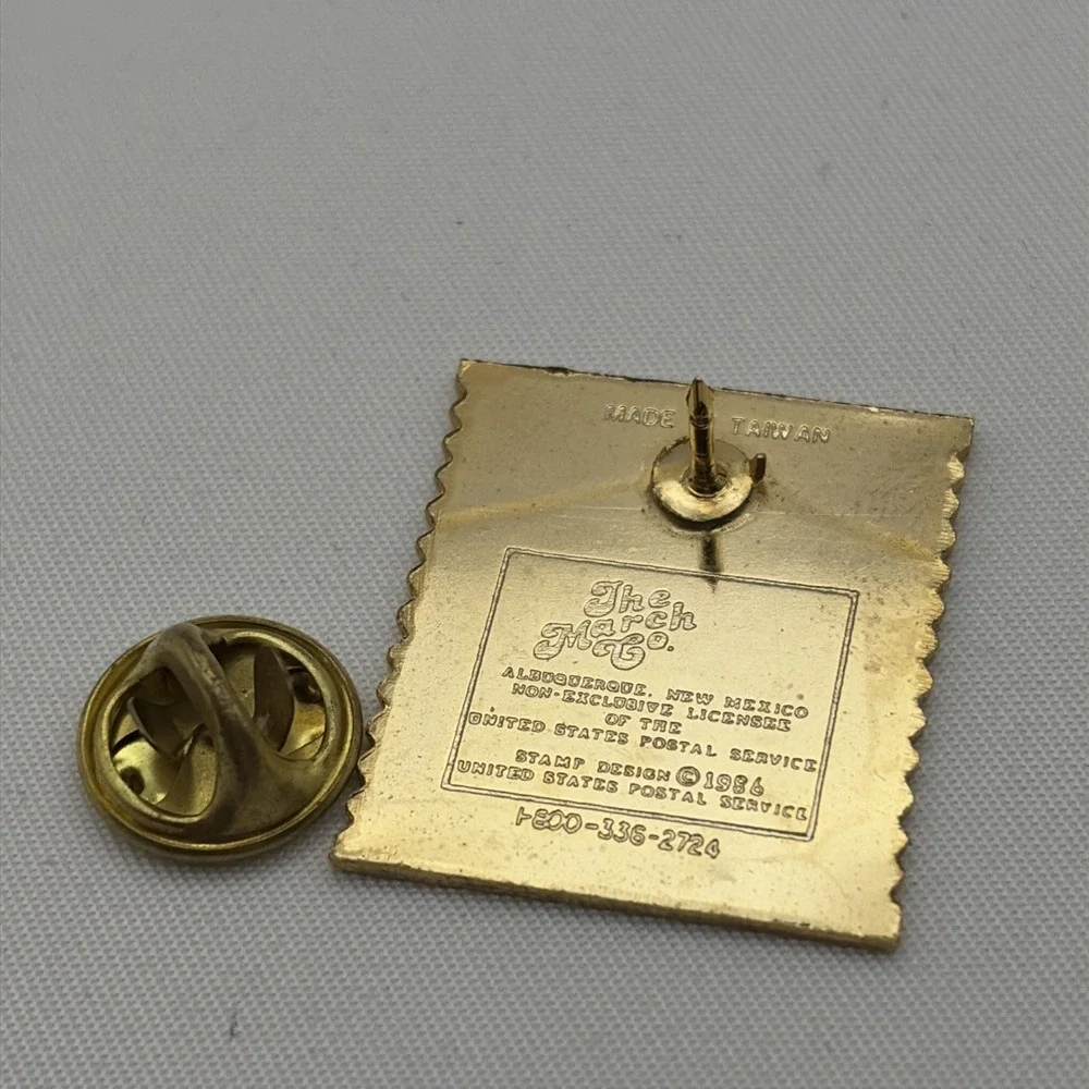 USPS United States Postal Service Stamp Dog Sled 1920s Lapel‎ Hat Pin